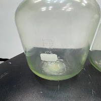 Pyrex Solution Bottles Quantity 18 image 2